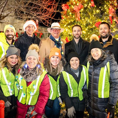 Voluntarios en el Snowflake Festival