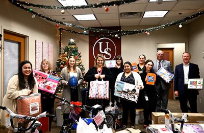 Employees with gits for families